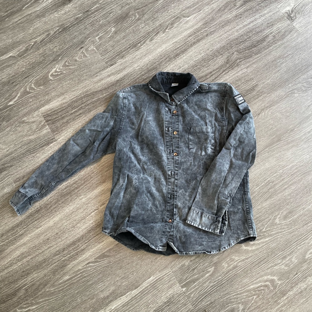 ZUMBA button up